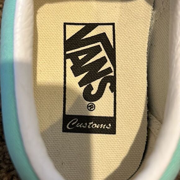 Women’s Vans Custom made Floral Slip Ons size 5 - Picture 9 of 9